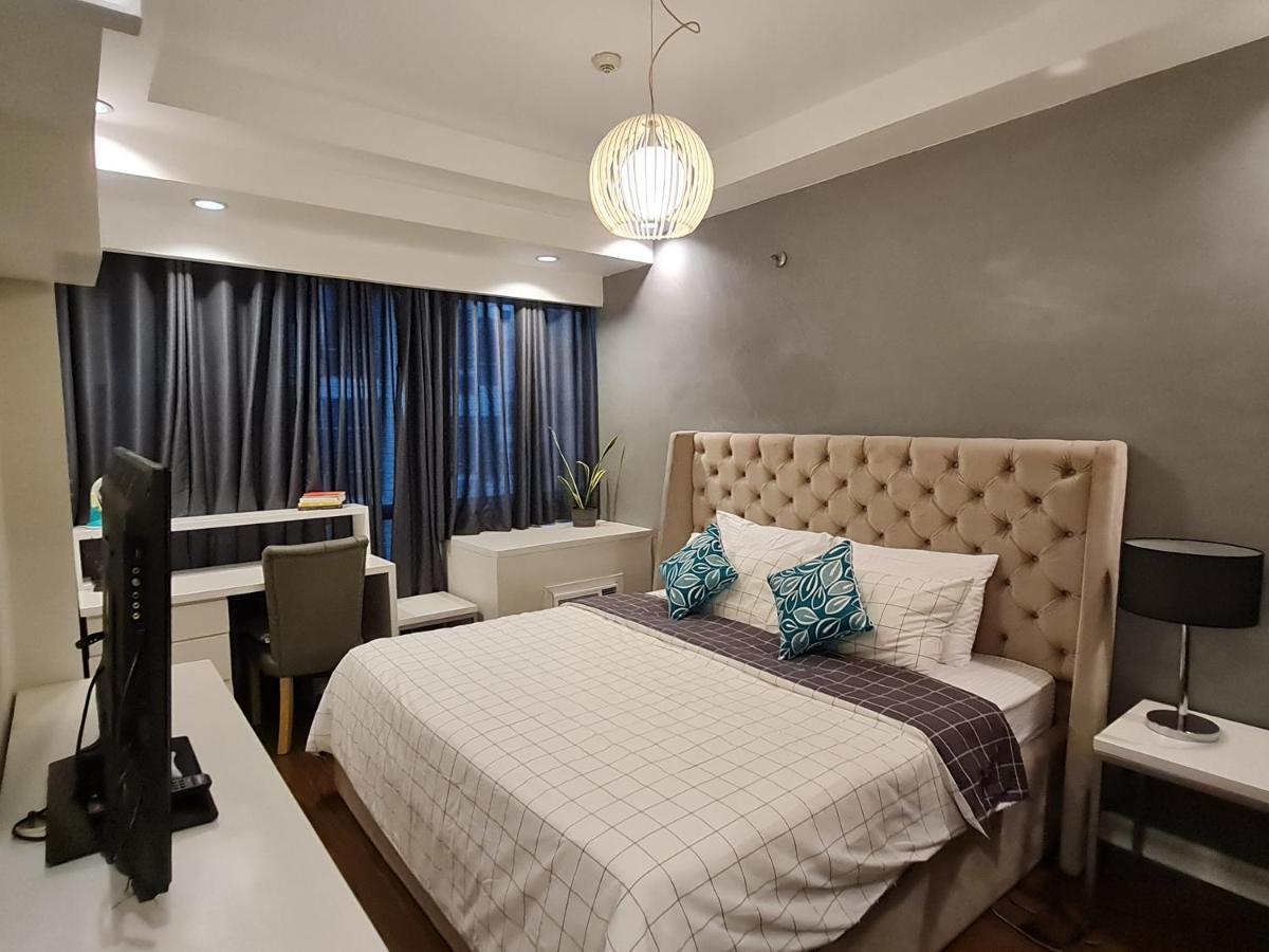 Huge Condo Unit Near Burgos Circle, St Lukes, Shangri-La - P Hamptons T1 Makati City Exterior foto
